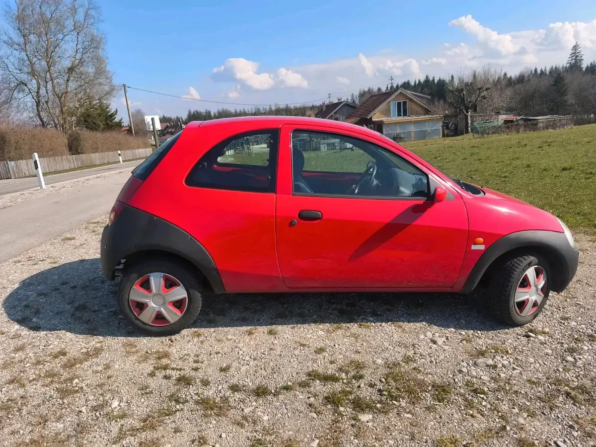 Gebraucht Ford Ka 60 PS (44 kW) 2003 Rot Kleinwagen