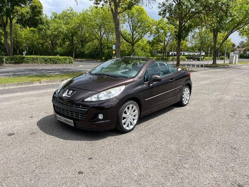 Schwarz Gebraucht 2014 Peugeot 207 CC Allure Cabrio | 7.590 € (Etwas zu teuer) - Bild 1/4