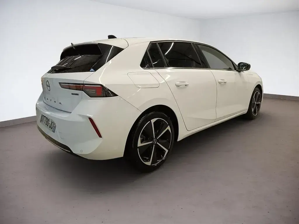 Gebraucht Opel Astra Elegance 150 PS (110 kW) 2023 Weiß Kleinwagen