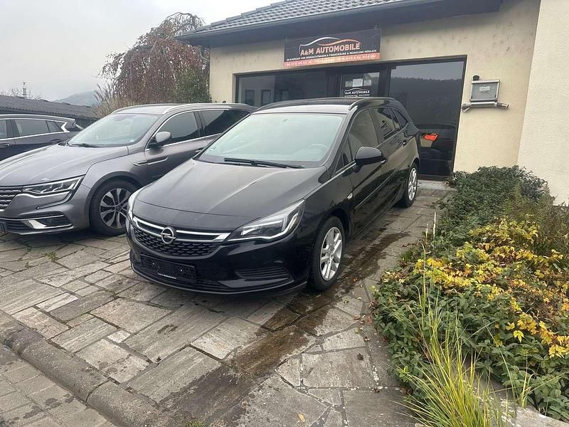 Black meet kettle Gebraucht 2018 Opel Astra Edition Kombi | 6.999 € (Guter Preis) - Bild 1/4