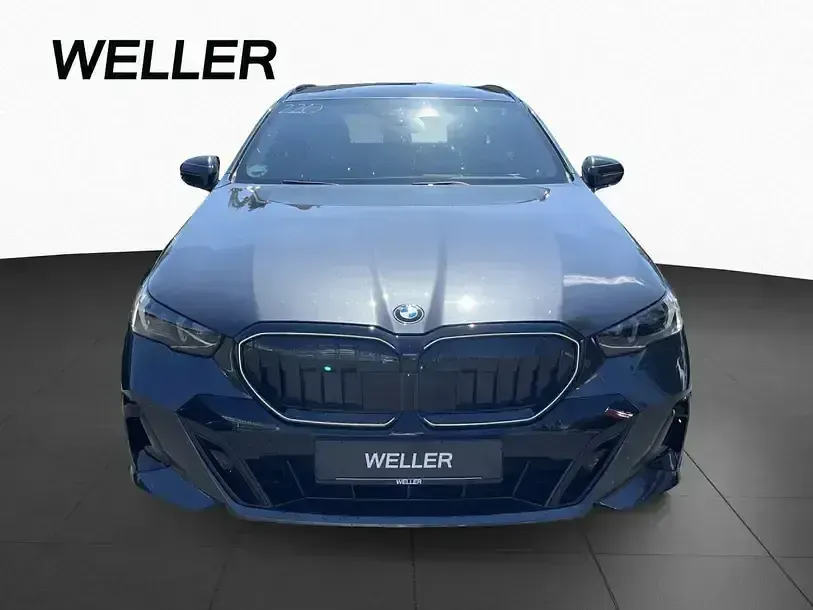 Gebraucht BMW 540 Performance 286 PS (210 kW) 2024 Grau Kombi