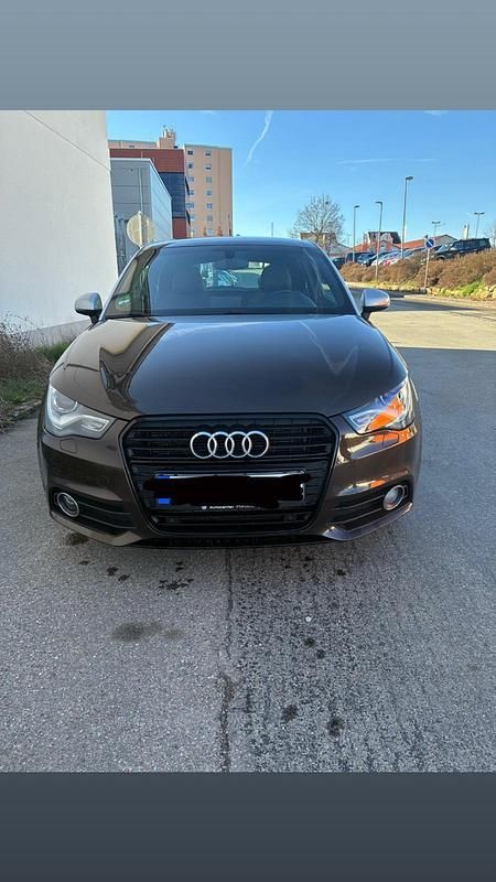 Gebraucht Audi A1 S-Line 90 PS (66 kW) 2011 Braun Kleinwagen