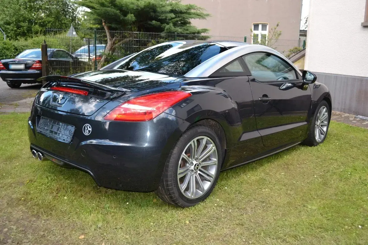 Gebraucht Peugeot RCZ 156 PS (114 kW) 2011 Schwarz Coupé