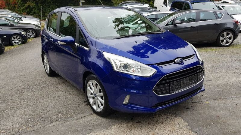 Blau Gebraucht 2015 Ford B-MAX Titanium Van / Kleinbus | 6.750 € (Etwas zu teuer) - Bild 1/4