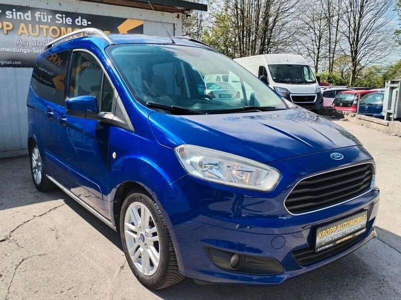 Blau Gebraucht 2014 Ford Tourneo Courier Titanium Van / Kleinbus | 5.000 € (Fairer Preis) - Bild 1/4