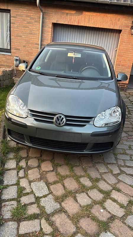 Gebraucht VW Golf V 105 PS (77 kW) 2004 Grau Kleinwagen