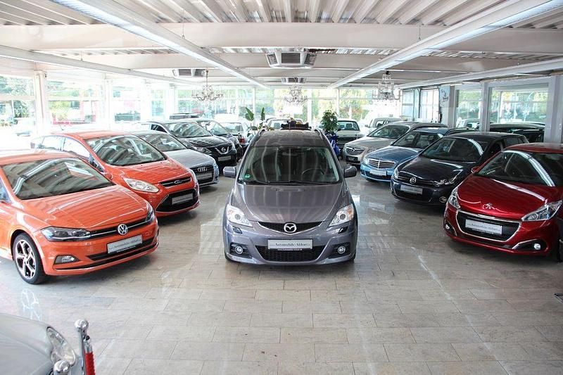 Grau Gebraucht 2008 Mazda 5 Van / Kleinbus | 6.990 € (Teuer) - Bild 1/4