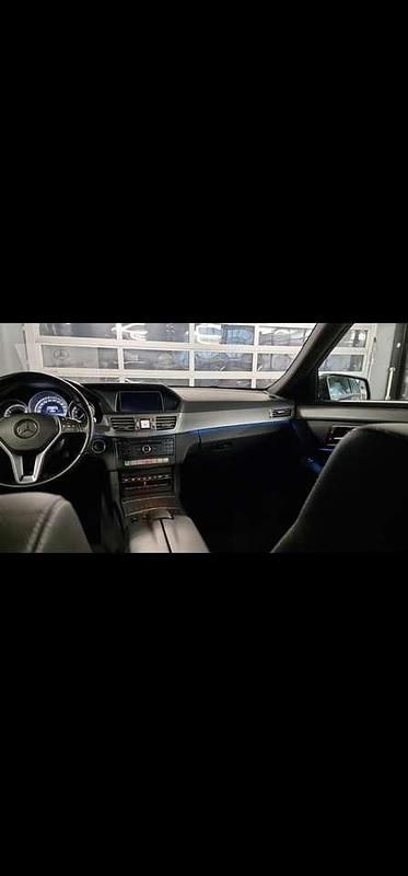 Gebraucht Mercedes E400 Avantgarde 333 PS (244 kW) 2015 Limousine