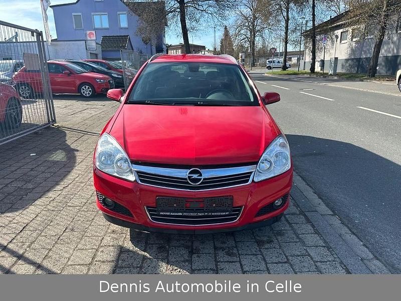 Gebraucht Opel Astra 116 PS (85 kW) 2009 Rot Kombi
