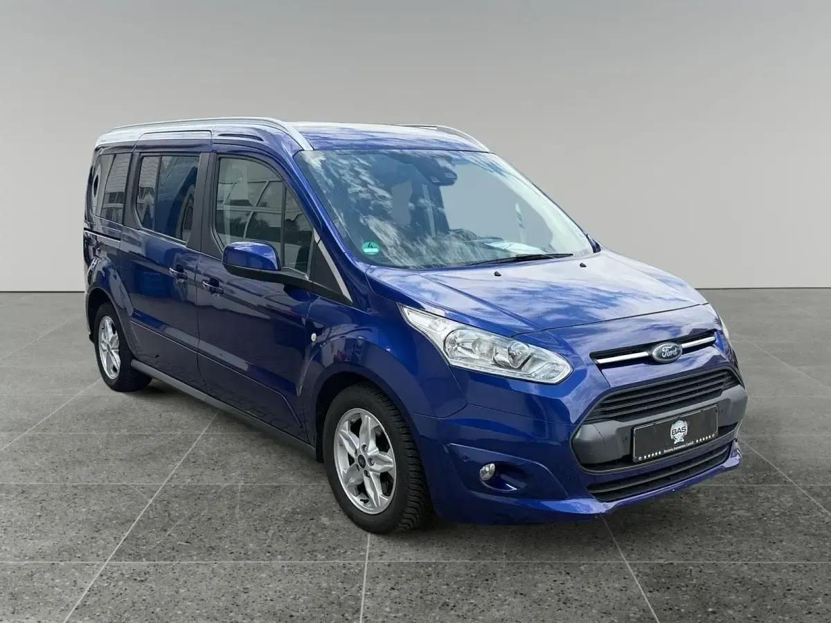 Gebraucht Ford Tourneo Titanium 120 PS (88 kW) 2017 Blau Van / Kleinbus