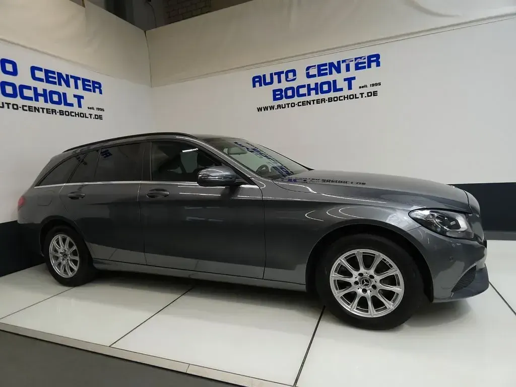 Gebraucht Mercedes C200 136 PS (100 kW) 2017 Grau Limousine