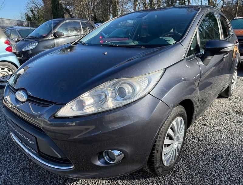 Gebraucht Ford Fiesta Titanium 90 PS (66 kW) 2009 Grau Kleinwagen