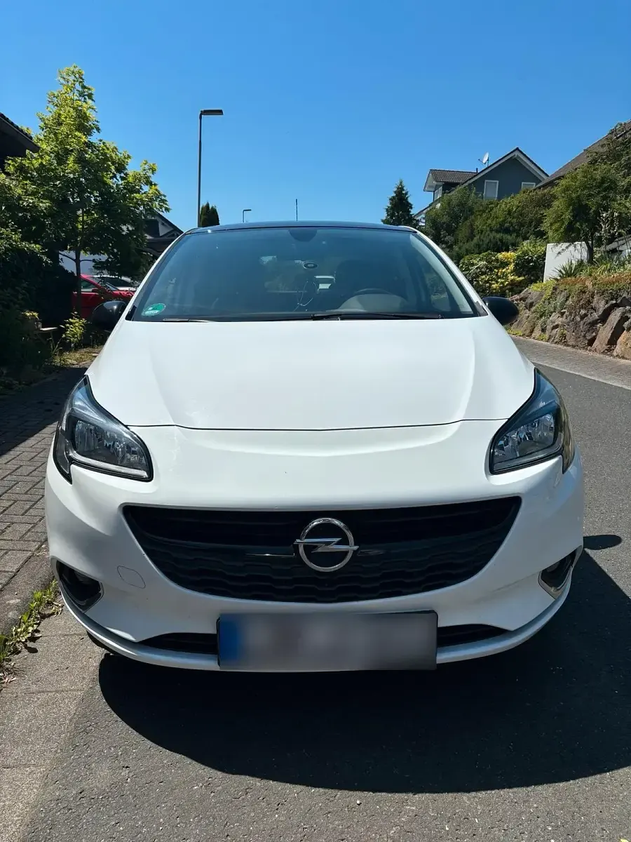 Gebraucht Opel Corsa Color Edition 101 PS (74 kW) 2017 Weiß Kleinwagen