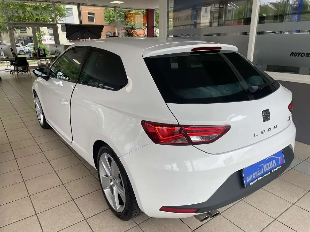 Gebraucht Seat Leon FR 150 PS (110 kW) 2015 Weiß Coupé