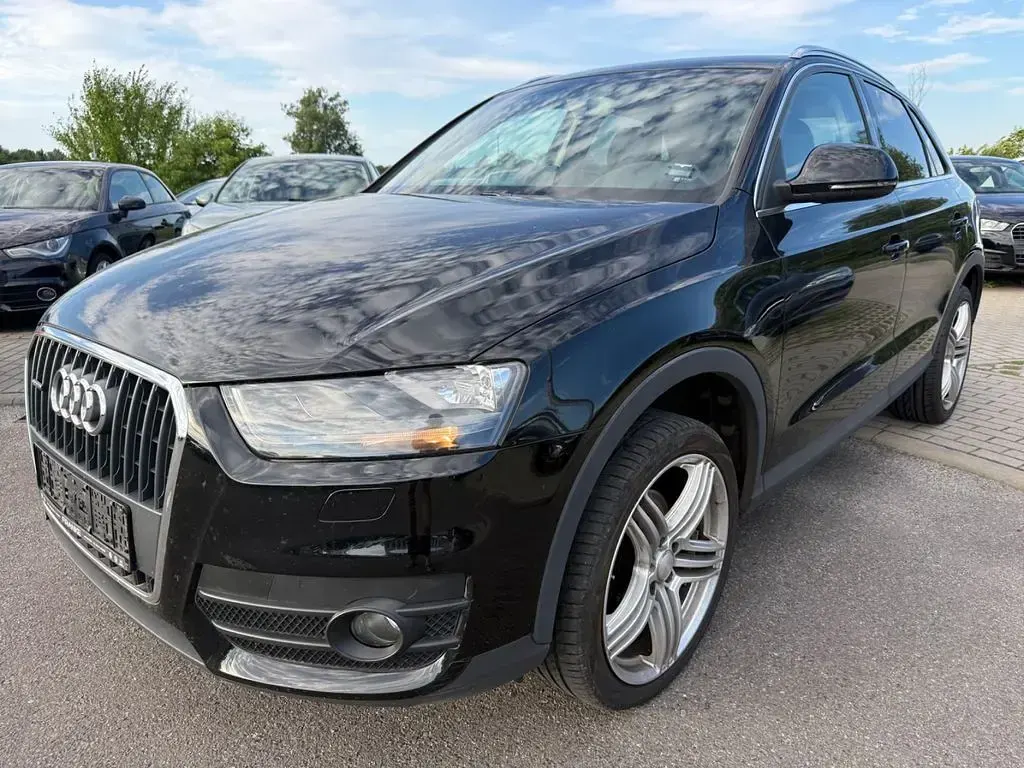 Gebraucht Audi Q3 Ambiente 170 PS (125 kW) 2011 Schwarz SUV