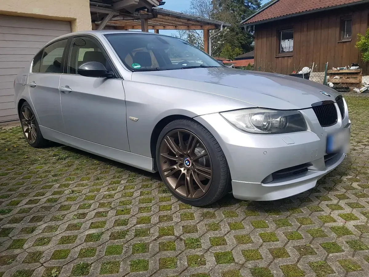 Usata BMW 325 218 CV (160 kW) 2007 Argento Berlina