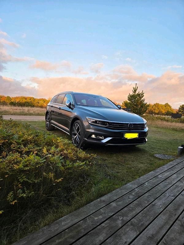 Gebraucht VW Passat Alltrack 240 PS (176 kW) 2016 Grau Kombi