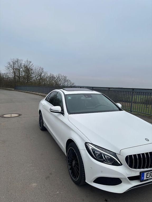 Gebraucht Mercedes C200 184 PS (135 kW) 2016 Weiß Limousine