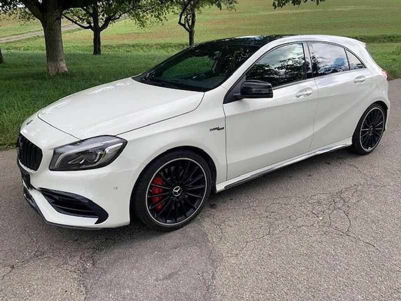 Weiß Gebraucht 2017 Mercedes A45 AMG AMG Limousine | 28.400 € (Fairer Preis) - Bild 1/4