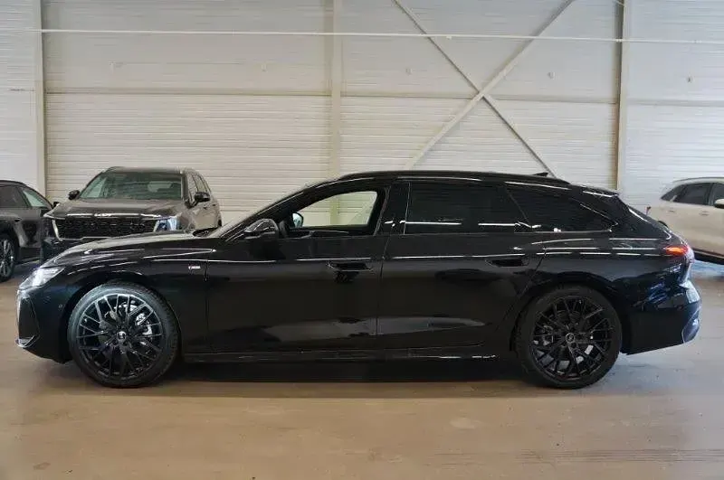 Nouă Audi A6 Edition .1 204 CP (150 kW) 2026 Negru Break