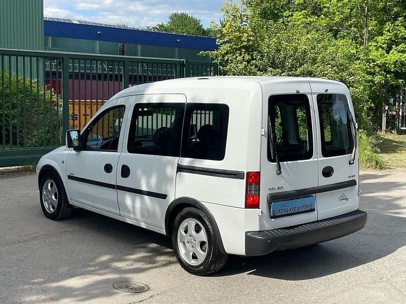 Gebraucht Opel Combo Edition 97 PS (71 kW) 2005 Weiß Van / Kleinbus