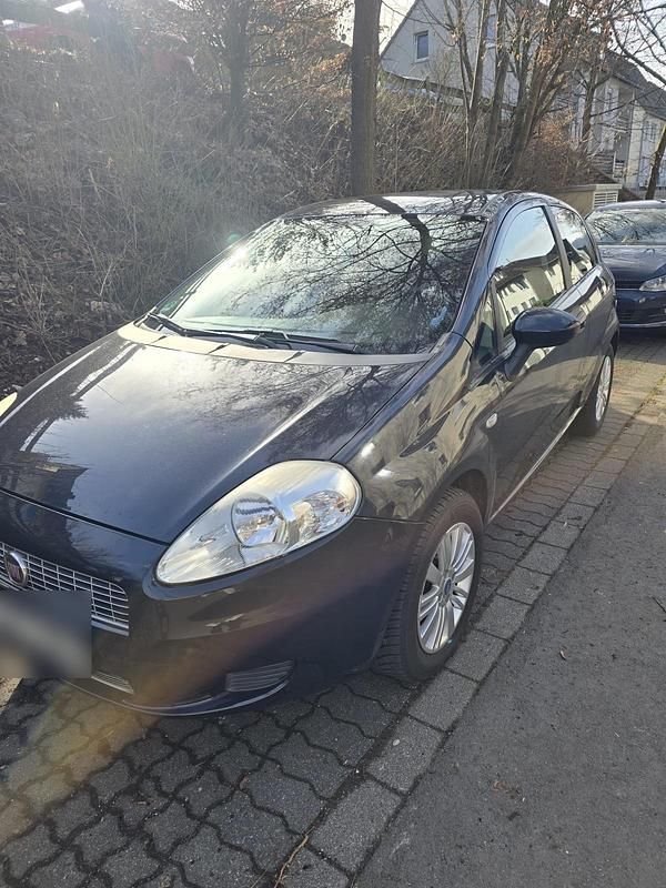 Gebraucht Fiat Punto 65 PS (47 kW) 2009 Blau Kleinwagen
