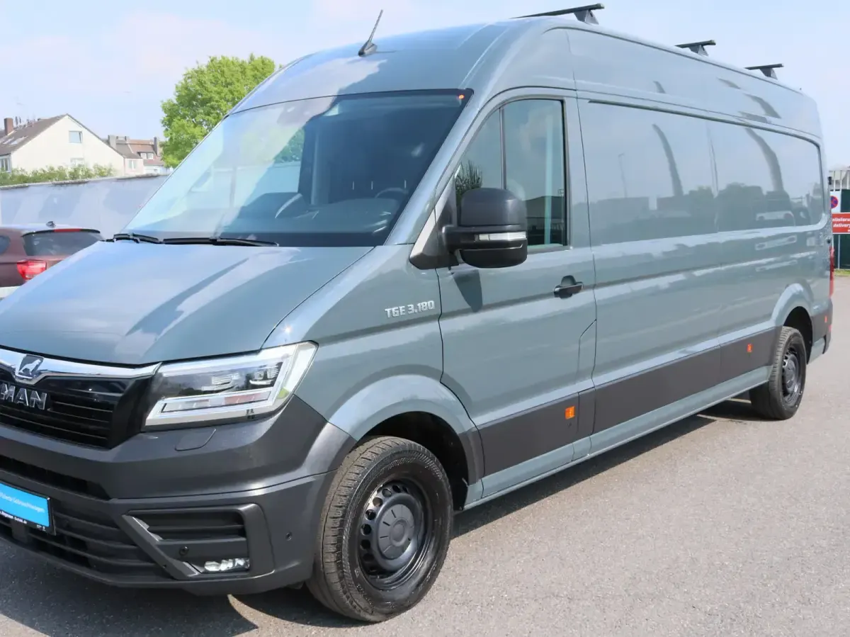 Gebraucht MAN TGE 177 PS (130 kW) 2022 Grau Van