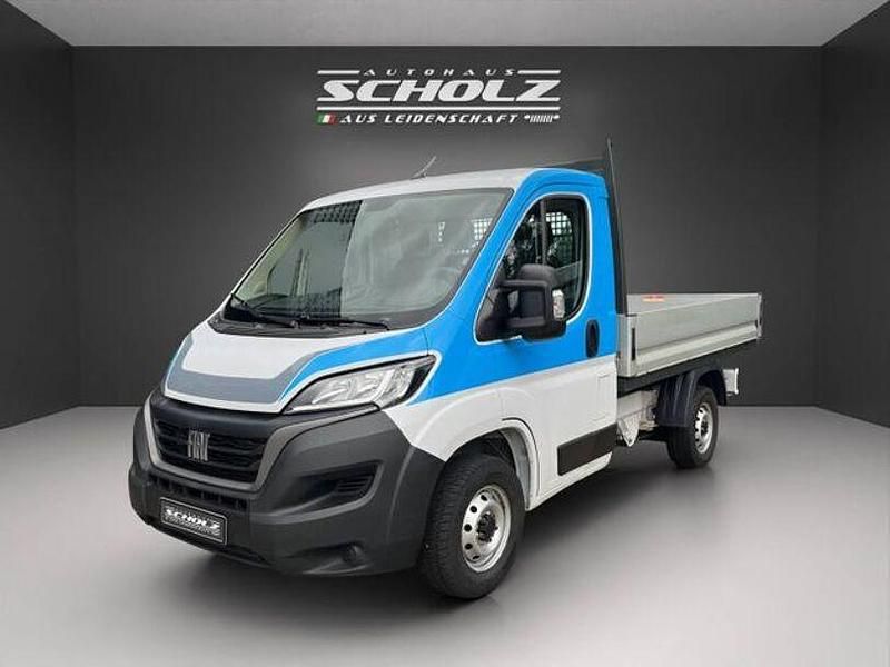 Weiss Gebraucht 2022 Fiat Ducato Van | 22.900 € - Bild 1/4