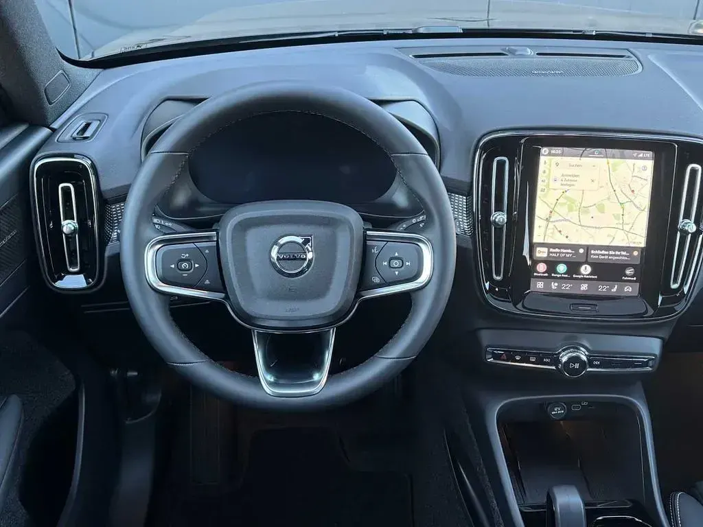 Używany Volvo EX40 185 kW (252 KM) 2026 Czarny SUV