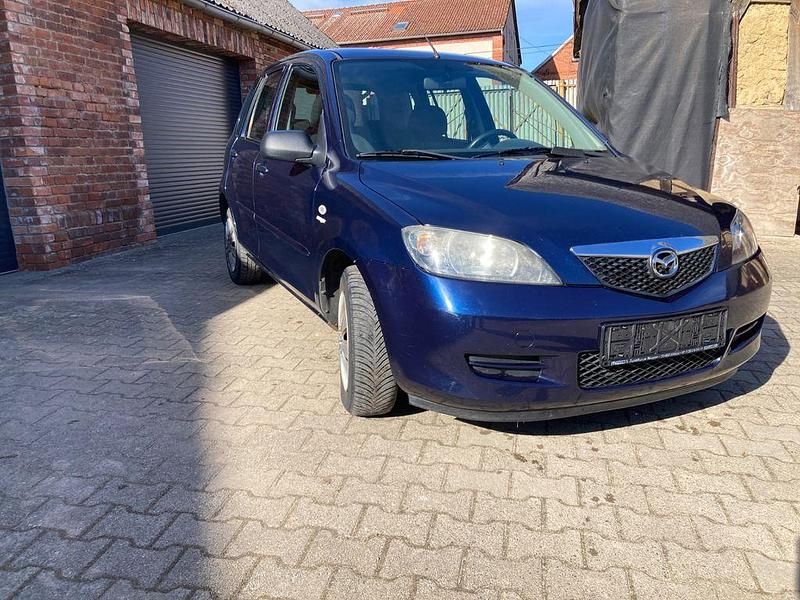 Gebraucht Mazda 2 75 PS (55 kW) 2005 Blau Kleinwagen