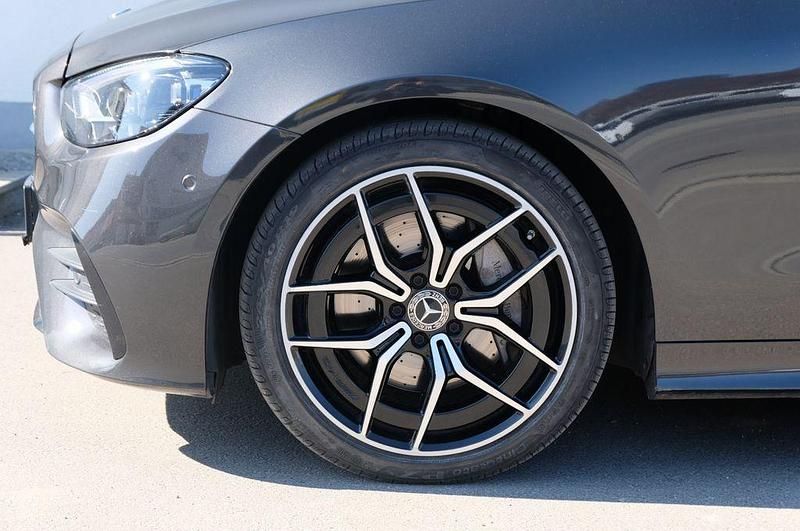 Gebraucht Mercedes E220 AMG line 194 PS (142 kW) 2020 Grau Coupé