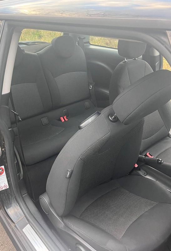 Gebraucht Mini ONE 95 PS (69 kW) 2009 Schwarz Kleinwagen