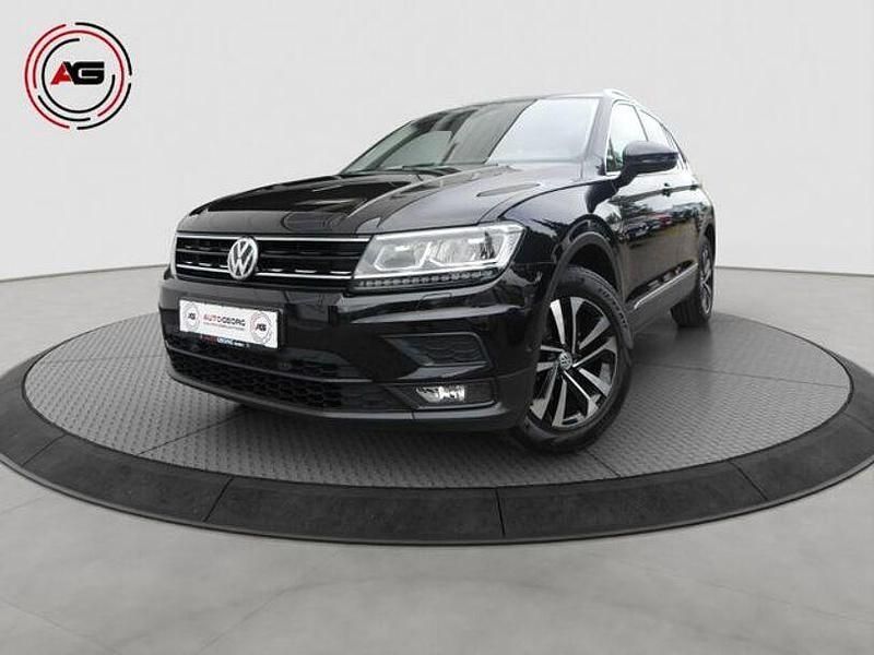 Deep black Gebraucht 2020 VW Tiguan Comfortline SUV | 24.500 € (Fairer Preis) - Bild 1/4