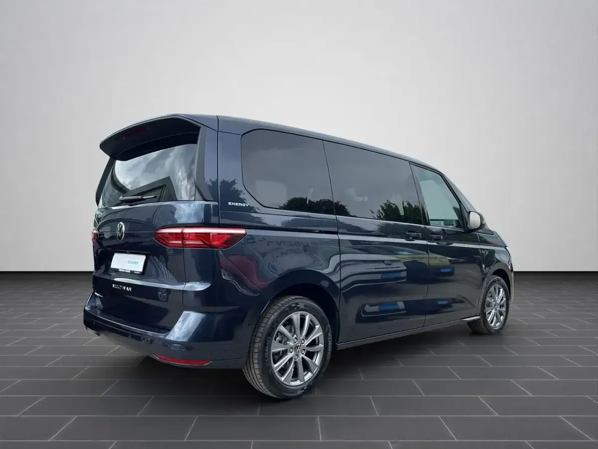 Neu VW Multivan 245 PS (180 kW) 2026 Starlight blue metallic (metallic) Van / Kleinbus