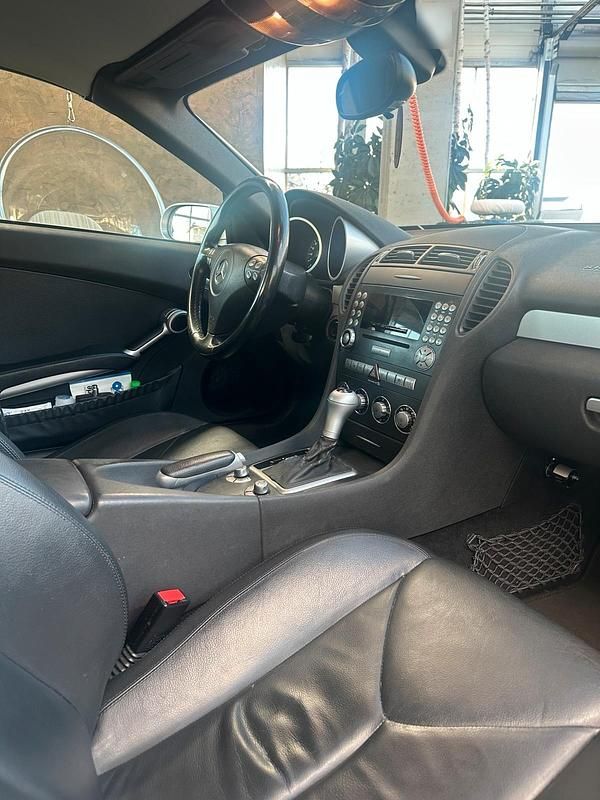 Gebraucht Mercedes 200 162 PS (119 kW) 2005 Silber Cabrio