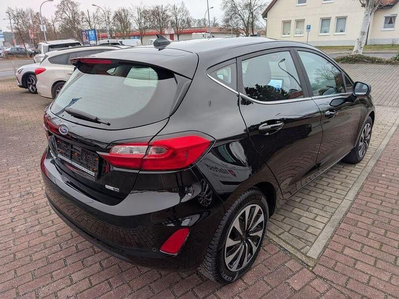 Gebraucht Ford Fiesta Titanium 125 PS (91 kW) 2022 Agate black metallic Kleinwagen