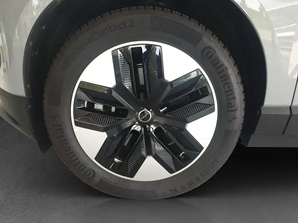 Gebraucht Volvo EX30 Core 200 kW (272 PS) 2024 Grau SUV