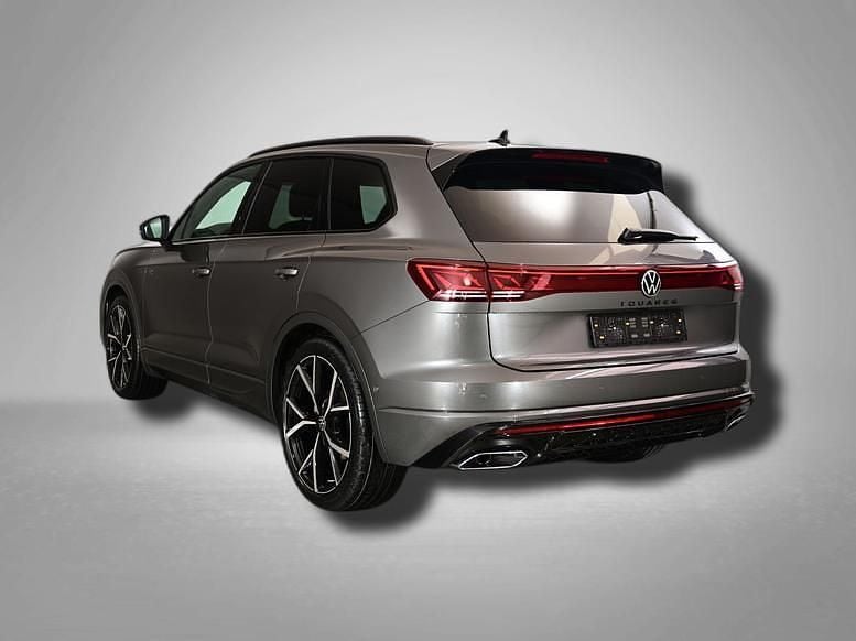 Gebraucht VW Touareg R-line 286 PS (210 kW) 2026 Siliziumgrau metallic SUV