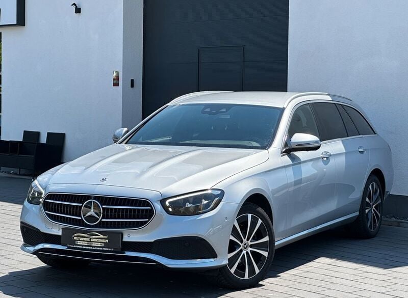 Silber Gebraucht 2022 Mercedes E300 Avantgarde Limousine | 29.300 € (Guter Preis) - Bild 1/4