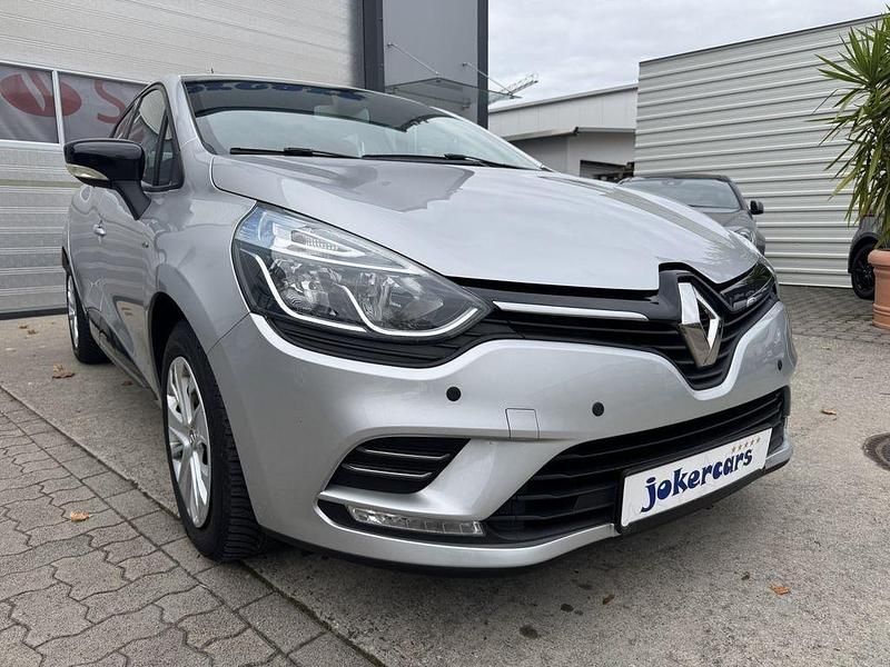 Grau Gebraucht 2019 Renault Clio IV LIMITED Kleinwagen | 13.390 € (Teuer) - Bild 1/4