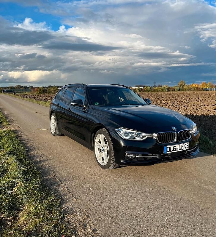 Schwarz Gebraucht 2017 BMW 330 Sport Line Kombi | 22.999 € (Etwas zu teuer) - Bild 1/4