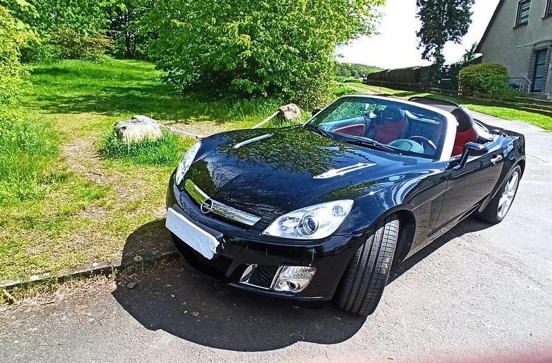 Schwarz Gebraucht 2007 Opel GT Cabrio | 17.900 € (Fairer Preis) - Bild 1/4