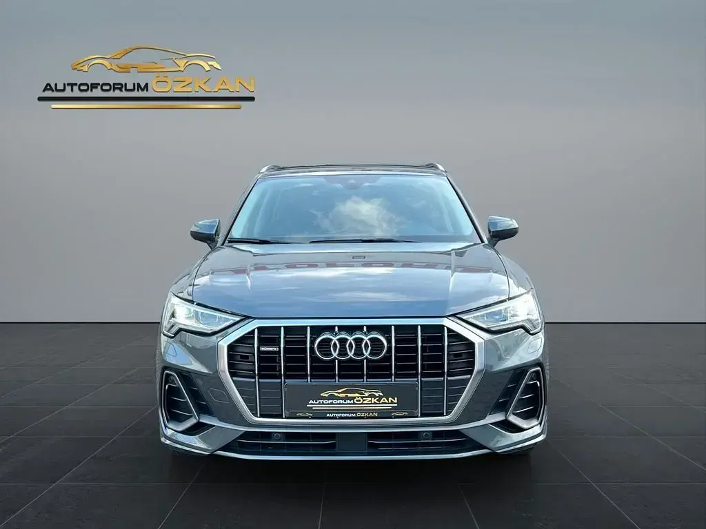 Gebraucht Audi Q3 S-Line 190 PS (139 kW) 2019 Grau SUV