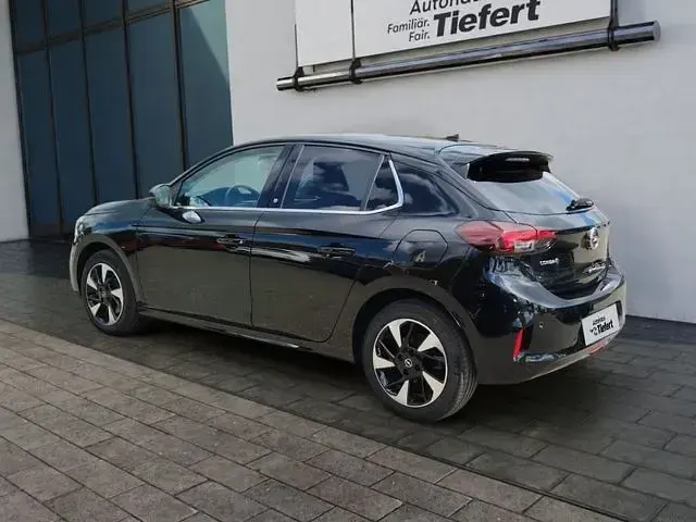 Gebraucht Opel Corsa-e Elegance 100 kW (136 PS) 2023 Schwarz Kleinwagen