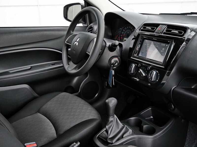 Gebraucht Mitsubishi Space Star Select 71 PS (52 kW) 2022 Andere farbe Kleinwagen