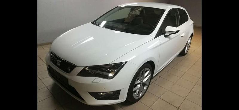 Weiß Gebraucht 2013 Seat Leon FR Coupé | 5.500 € (Superpreis) - Bild 1/4