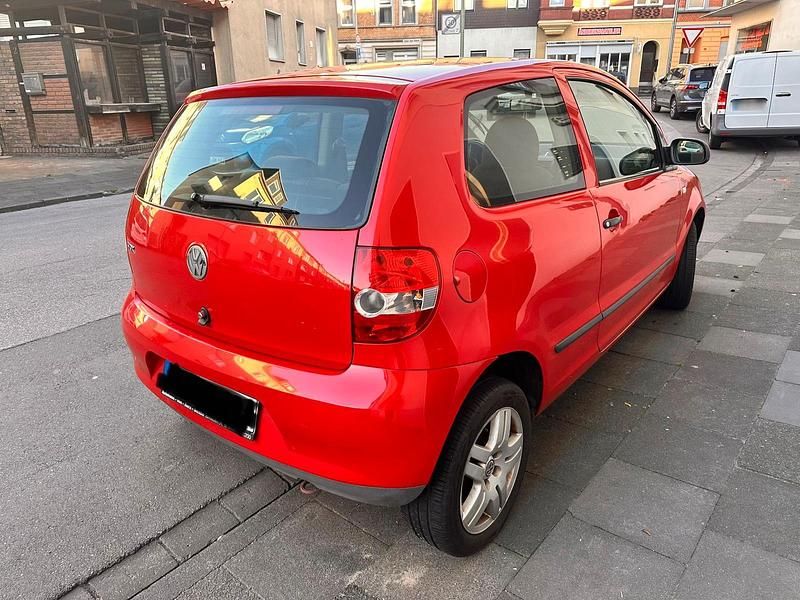 Usata VW Fox 55 CV (40 kW) 2006 Rosso Utilitaria