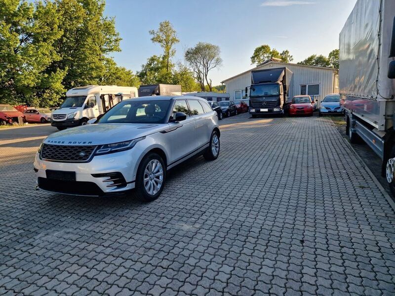 Silber Gebraucht 2017 Land Rover Range Rover Velar SE Dynamic SUV | 30.107 € (Fairer Preis) - Bild 1/4