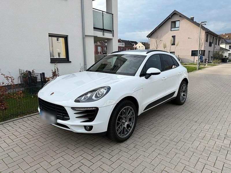 Weiß Gebraucht 2014 Porsche Macan S SUV | 24.900 € (Teuer) - Bild 1/4