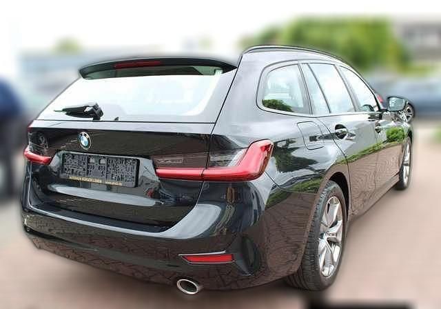 Gebraucht BMW 320 Advantage 190 PS (139 kW) 2020 Schwarz metallic Kombi